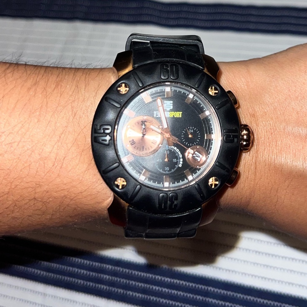 TechnoSport Gold Stainless Steel Large Dial Chronograph Watch Unisex